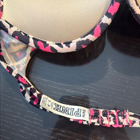 PINK Victoria's Secret Leopard Print Bikini Top vintage - Picture 2 of 4
